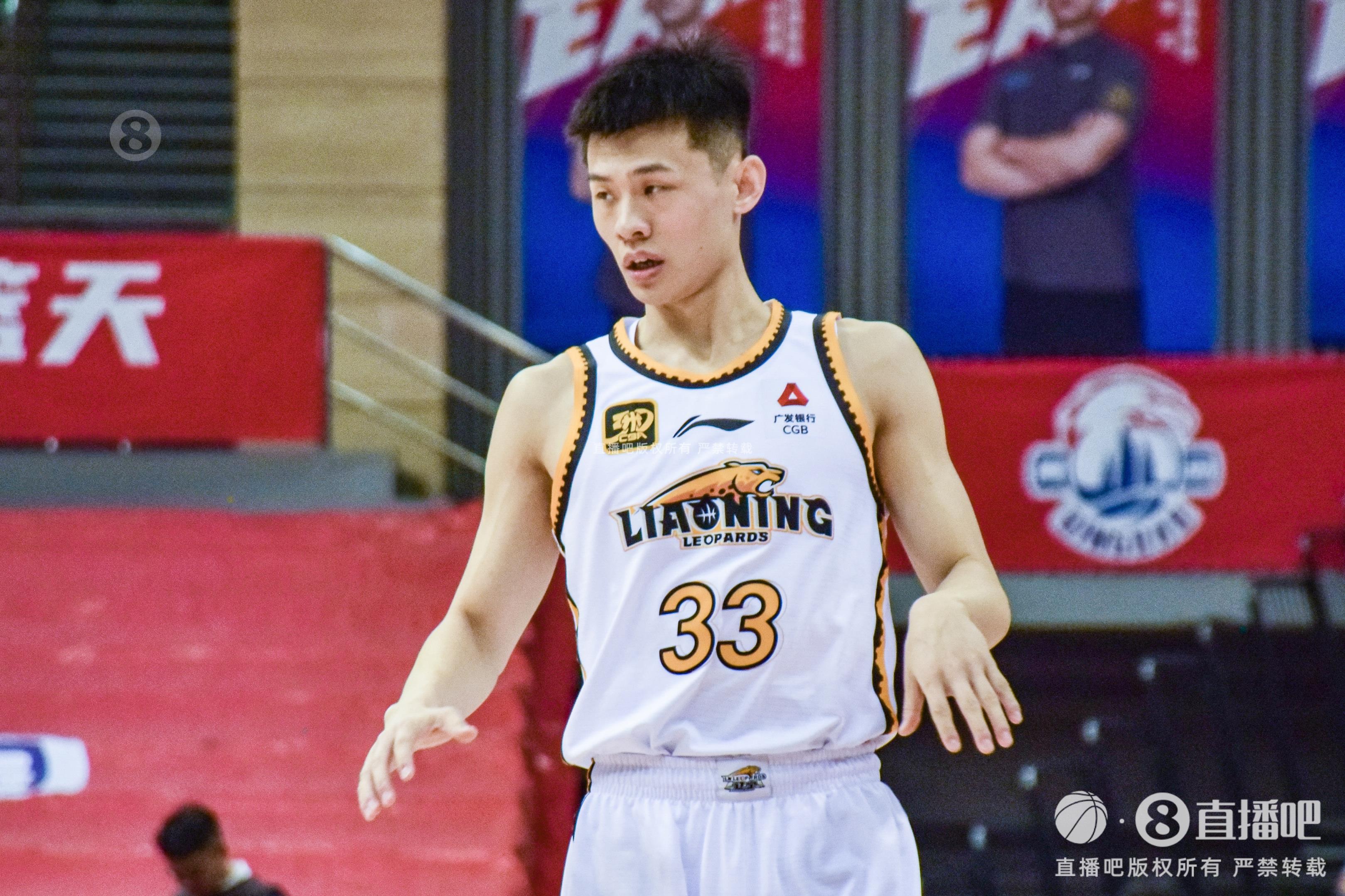 盡力了！王嵐嵚末節(jié)2記三分 全場18分鐘4中3拿到10分